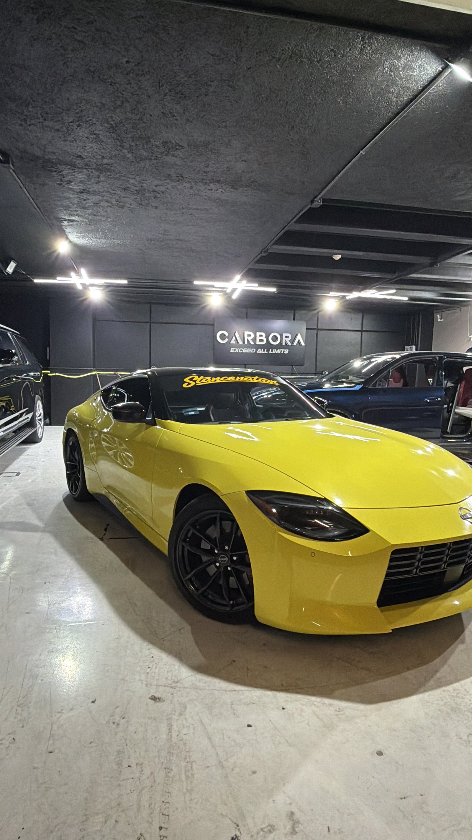 El Nissan Z amarillo a su llegada al taller.